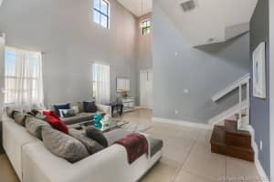 6911 NW 104th Ct, Medley, FL 33178, Sold 09/30/19