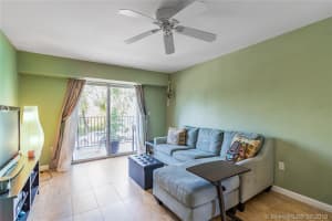1000 Michigan Ave, Miami Beach, FL 33139, Sold 09/18/19