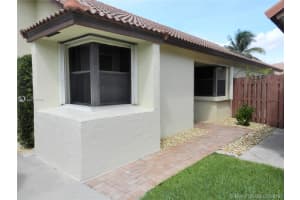 700 SW 113th Ave, Pembroke Pines, FL 33025, Sold 08/30/19