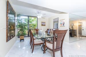 5350 Woodland Lakes Dr, Palm Beach Gardens, FL 33418, Sold 12/03/19