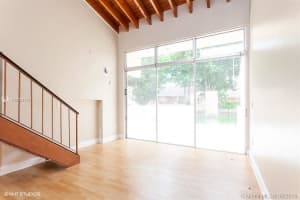 9173 Fontainebleau Blvd, Miami, FL 33172, Sold 04/09/20