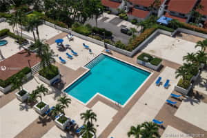 3640 Yacht Club Dr, Aventura, FL 33180, Sold 11/21/19