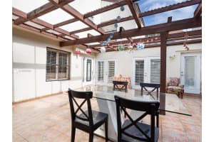 443 NW 98th Ct, Miami, FL 33172, Sold 11/26/19