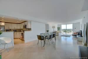 210 Seaview Dr, Key Biscayne, FL 33149, Sold 09/30/19