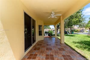 14262 N Royal Cove Cir, Davie, FL 33325, Sold 10/02/19