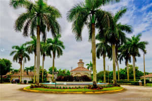 7701 S Aragon Blvd, Sunrise, FL 33322, Sold 08/19/19