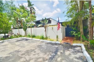 16333 Wood Walk, Miami Lakes, FL 33014, Sold 09/30/19