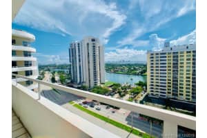 5555 Collins Ave #15v, Miami, FL 33140, Sold 03/03/20
