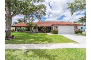 330 NW 195th Ave, Pembroke Pines, FL 33029, Sold 02/27/20