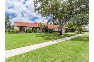 330 NW 195th Ave, Pembroke Pines, FL 33029, Sold 02/27/20