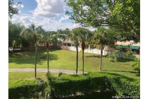 10018 Hammocks Blvd, Miami, FL 33196, Sold 09/13/19