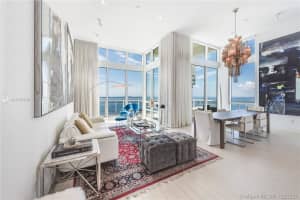 218 SE 14th St PH 3, Miami, FL 33131, Sold 01/28/21