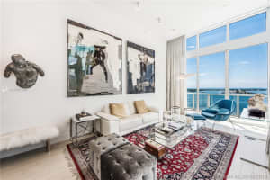 218 SE 14th St PH 3, Miami, FL 33131, Sold 01/28/21