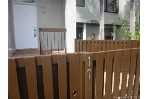 10000 NW 9th St Cir, Miami, FL 33172, Sold 09/06/19