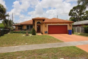 385 SW 32nd Ave, Deerfield Beach, FL 33442, Sold 09/11/19