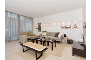 2711 S Ocean Dr, Hollywood, FL 33019, Sold 02/15/21