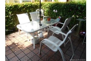 922 NE 199th St, Miami, FL 33179, Sold 01/10/20