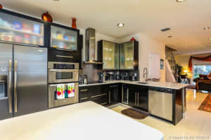 3859 San Simeon Cir, Weston, FL 33331, Sold 11/27/19