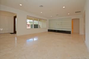 7441 Center Bay Dr, North Bay Village, FL 33141, Sold 02/04/21