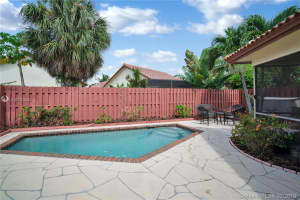 630 SW 113th Ave, Pembroke Pines, FL 33025, Sold 08/26/19