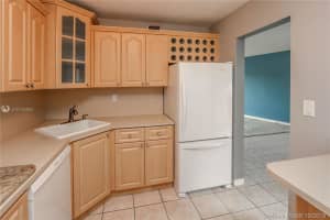 7400 Miami Lakes Dr APT D310, Miami Lakes, FL 33014, Sold 12/17/19