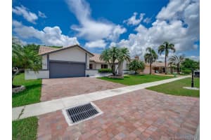 1911 W Oak Knoll Cir, Davie, FL 33324, Sold 10/25/19