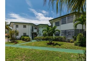 18700 NE 18th Ave, Miami, FL 33179, Sold 08/31/19