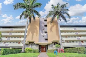 600 NE 14th Ave, Hallandale Beach, FL 33009, Sold 06/05/20