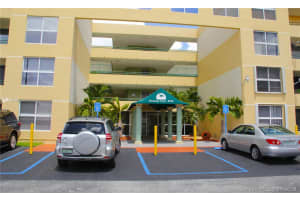 8320 NW 8th St, Miami, FL 33126, Sold 09/23/19