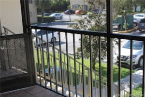15649 SW 73rd Cir Terrace, Miami, FL 33193, Sold 08/26/19