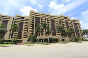 600 Biltmore Way, Coral Gables, FL 33134, Sold 01/17/20
