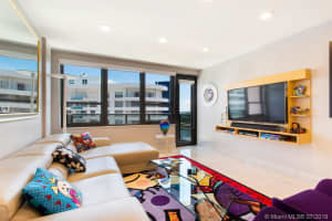 5225 Collins Ave, Miami, FL 33140, Sold 07/01/21