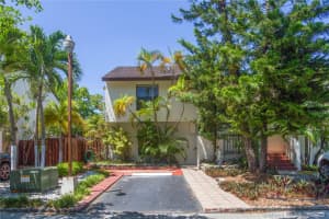 610 NW 97th Pl, Miami, FL 33172, Sold 11/27/19