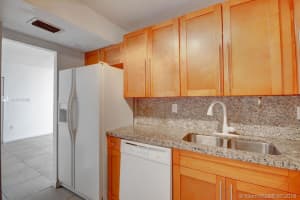 6705 NW 169th St APT C303, Hialeah, FL 33015, Sold 12/09/19