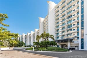 3250 NE 188th St, Aventura, FL 33180, Sold 10/14/20