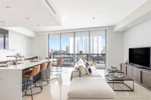 3250 NE 188th St, Aventura, FL 33180, Sold 10/14/20