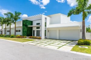 8262 NW 34th St, Doral, FL 33122, Sold 10/25/19