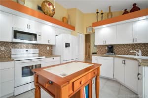 721 SW 113th Terrace, Pembroke Pines, FL 33025, Sold 09/18/19