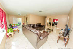 5333 NW 18th St #3a, Lauderhill, FL 33313, Sold 09/06/19