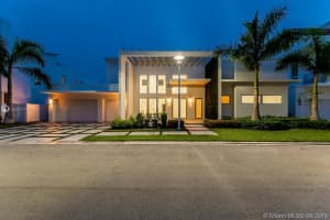 8253 NW 33rd Terrace, Doral, FL 33122, Sold 01/15/20