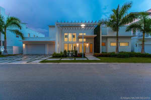 8253 NW 33rd Terrace, Doral, FL 33122, Sold 01/15/20