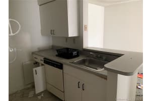 15231 SW 80th St, Miami, FL 33193, Sold 11/08/19