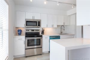 1300 Alton Rd #3b, Miami Beach, FL 33139, Sold 11/22/19