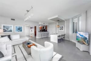 2711 S Ocean Dr, Hollywood, FL 33019, Sold 04/27/20