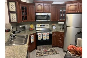 9431 Fontainebleau Blvd, Miami, FL 33172, Sold 09/19/19