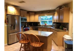 10660 NW 38th St, Coral Springs, FL 33065, Sold 01/22/20