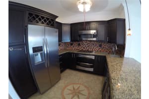 6940 NW 179th St, Hialeah, FL 33015, Sold 10/08/19