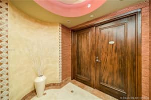2845 NE 9th St, Fort Lauderdale, FL 33304, Sold 03/17/21