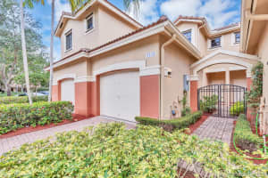4333 Vineyard Cir, Weston, FL 33332, Sold 09/13/19