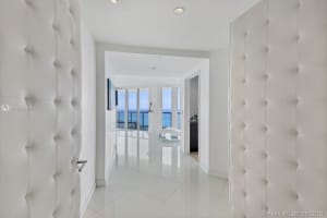 6365 Collins Ave # Ts-01, Miami Beach, FL 33141, Sold 11/13/20